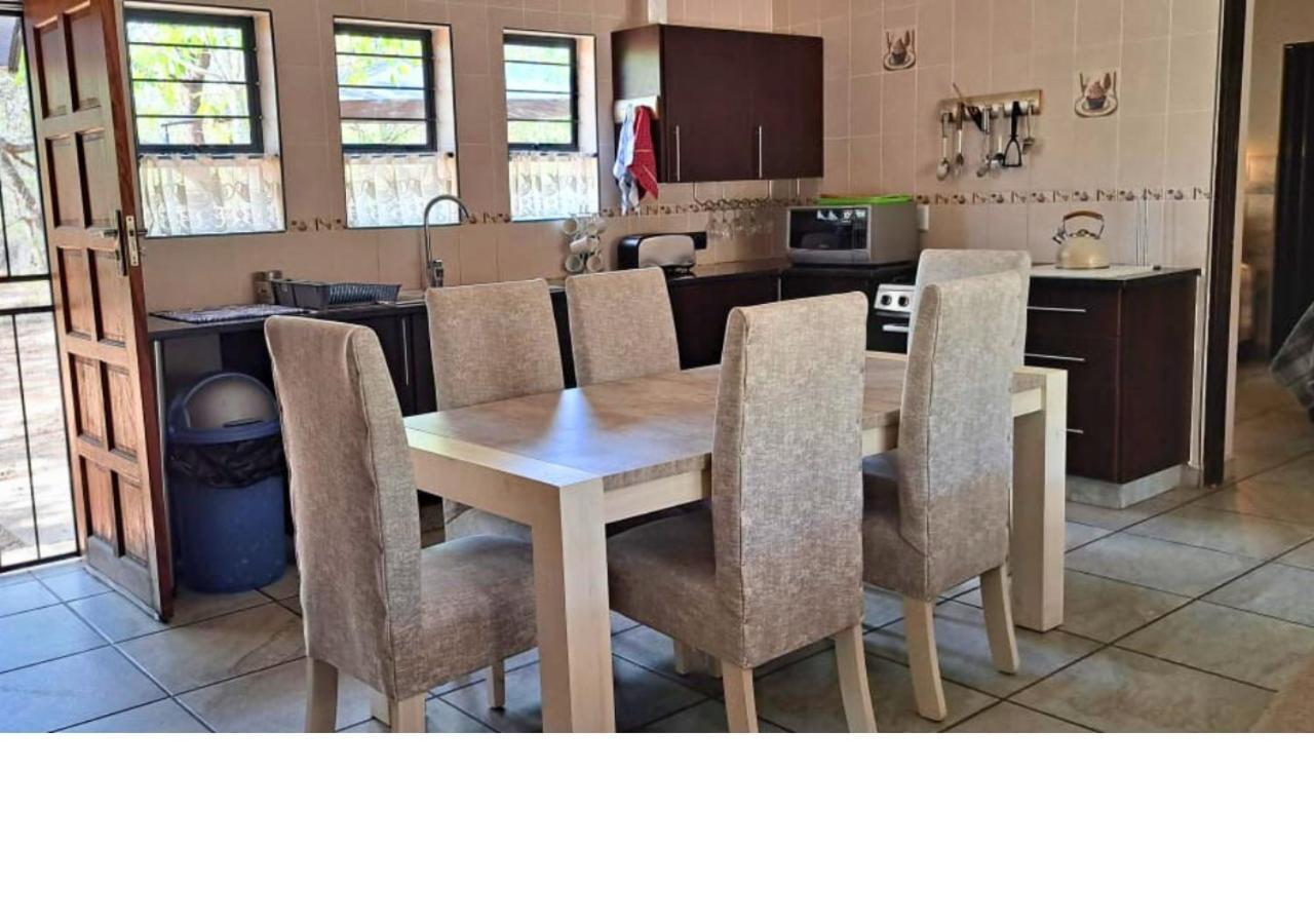 Villa Lion King Marloth Park Exterior foto